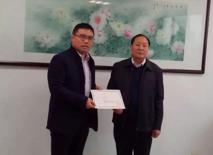 集團成為山東首家獲得農藥生產許可證的企業